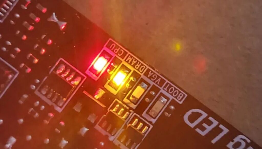 Red Light And Yellow Light On Motherboard